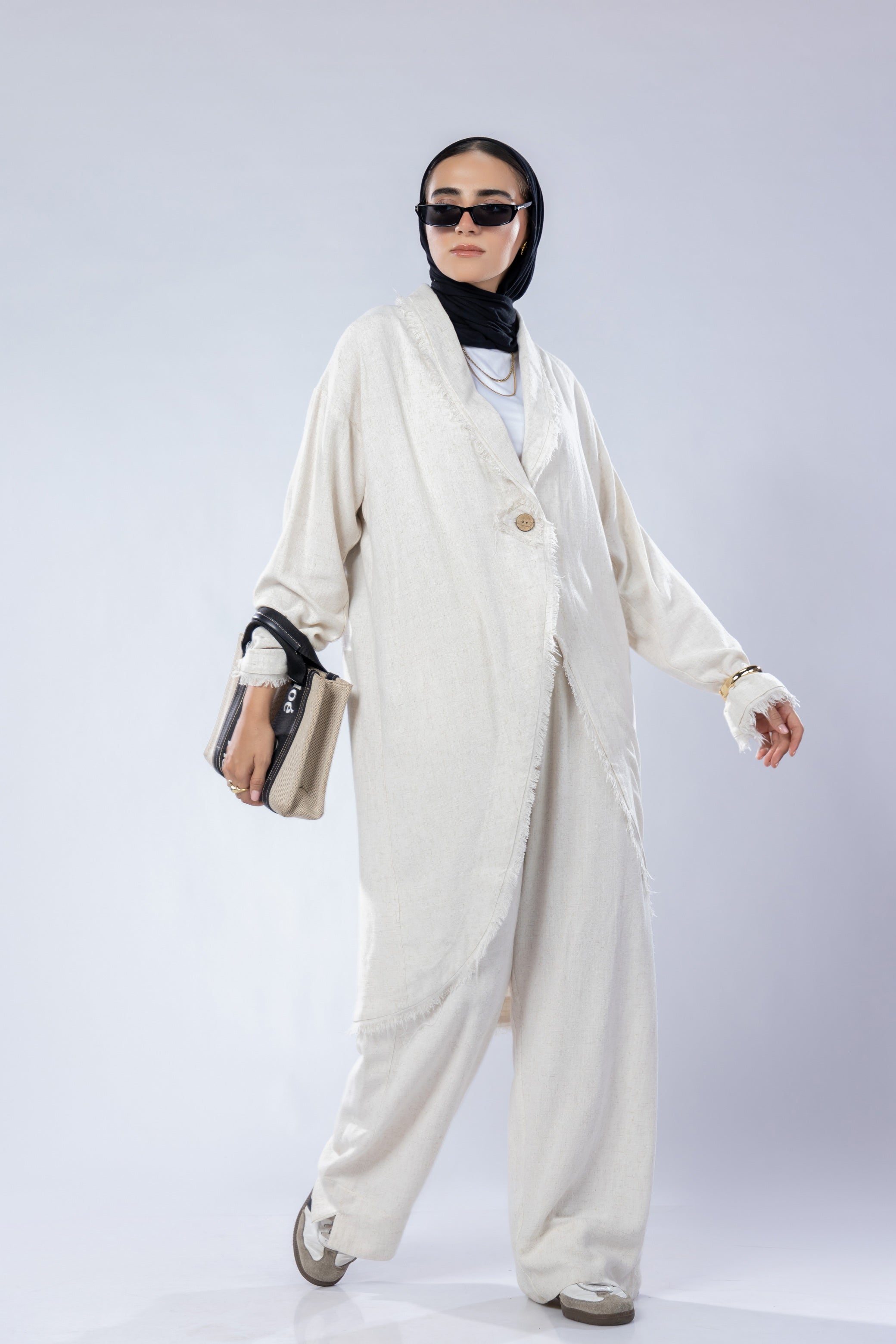 Long washed linen cardigan with wooden button