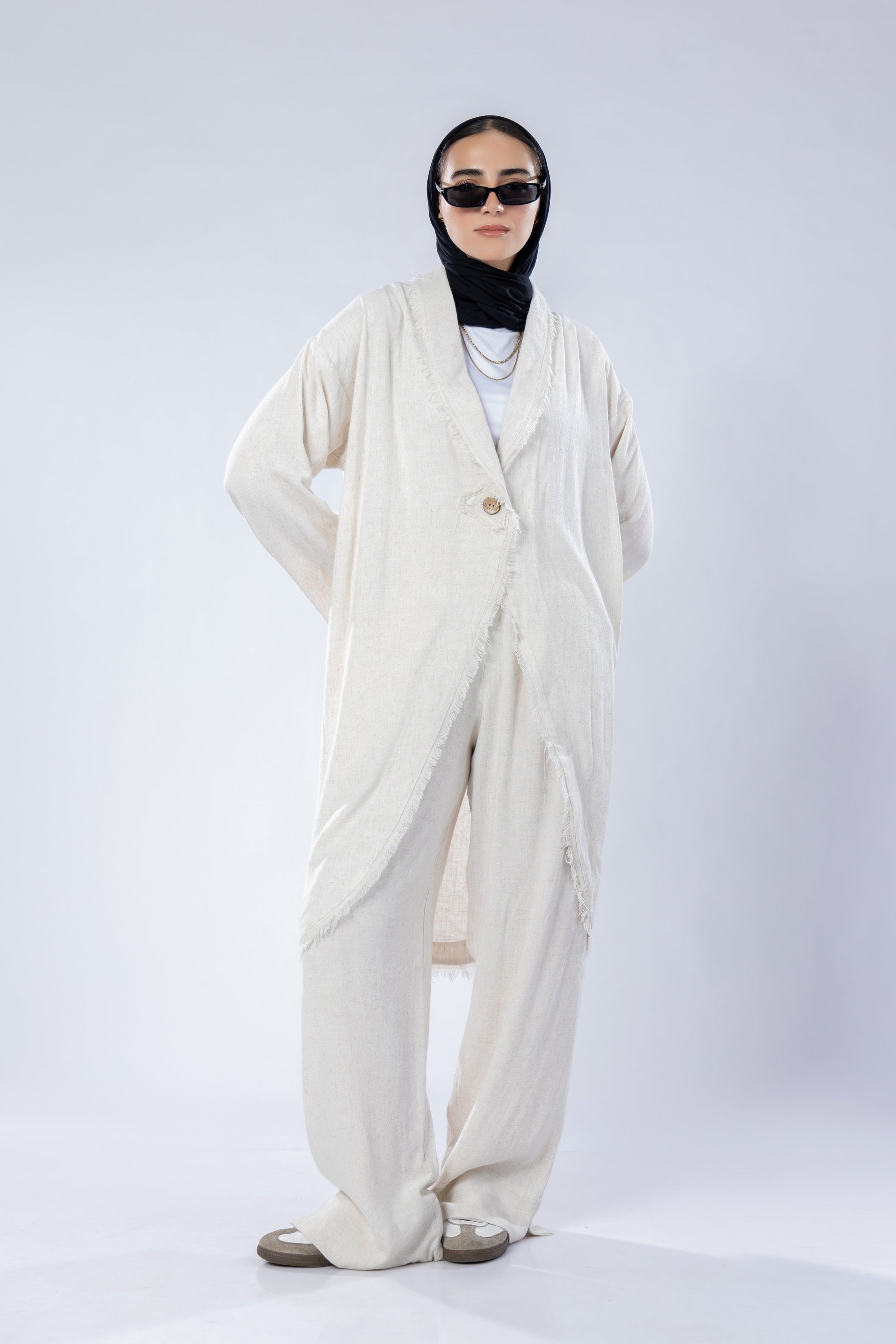 Long washed linen cardigan with wooden button